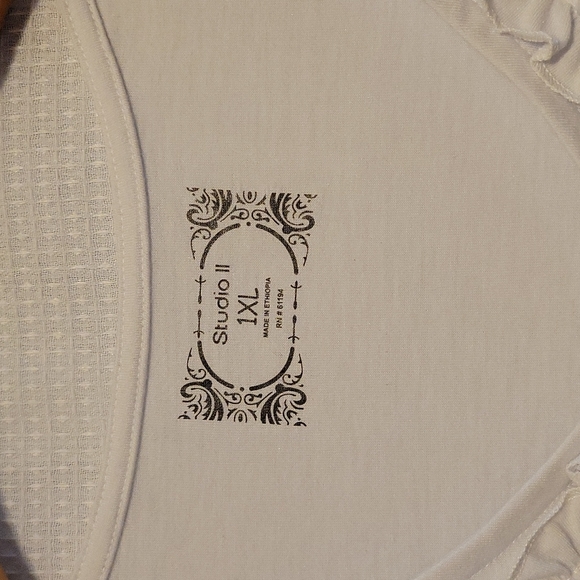 Studio II Blouse - Picture 2 of 5